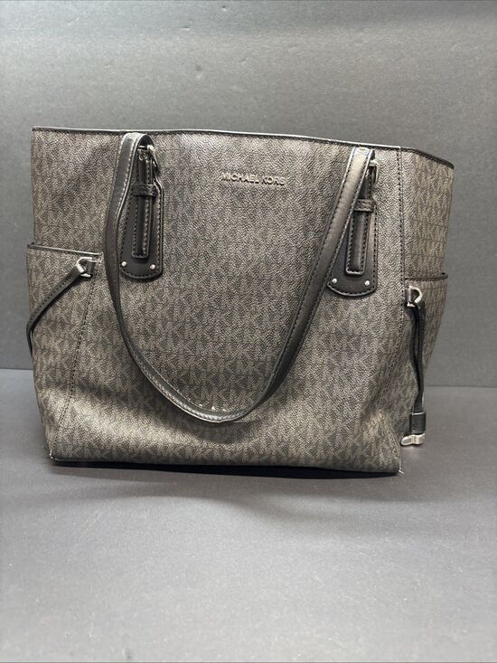Michael Kors Handbags - Michael Kors Logo Voyager East West Large Tote